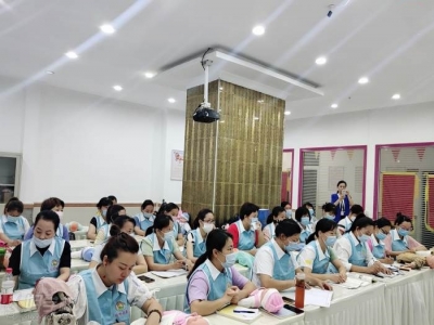 珠海學熱門家政培訓技能月薪賽白領 學兩科送兩科