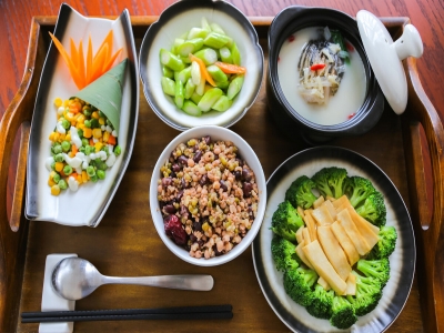 【產(chǎn)后】寶媽產(chǎn)后月子餐如何做到飲食營養(yǎng)均衡呢？